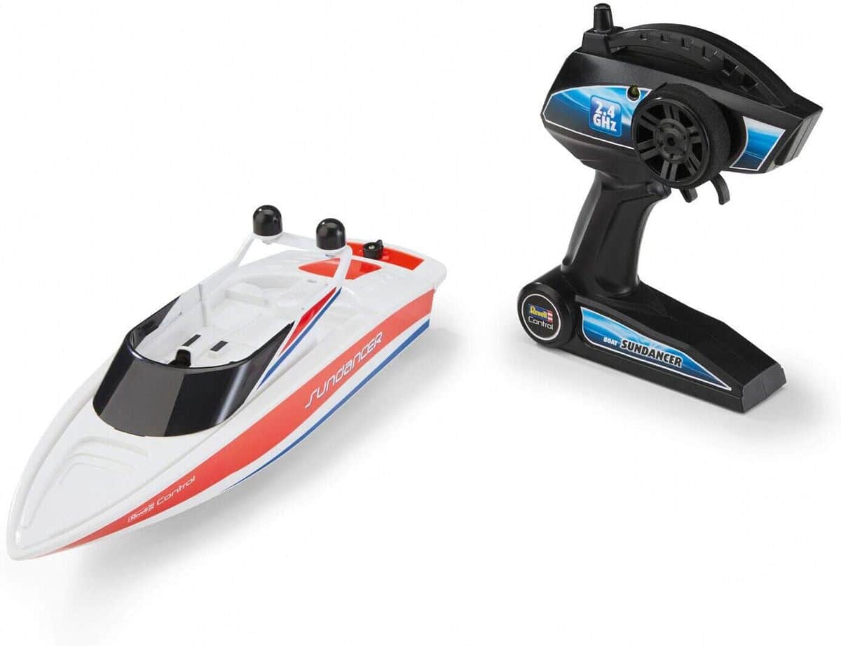 Essai du Sundancer 24137 : bateau RC Rouge en Action
