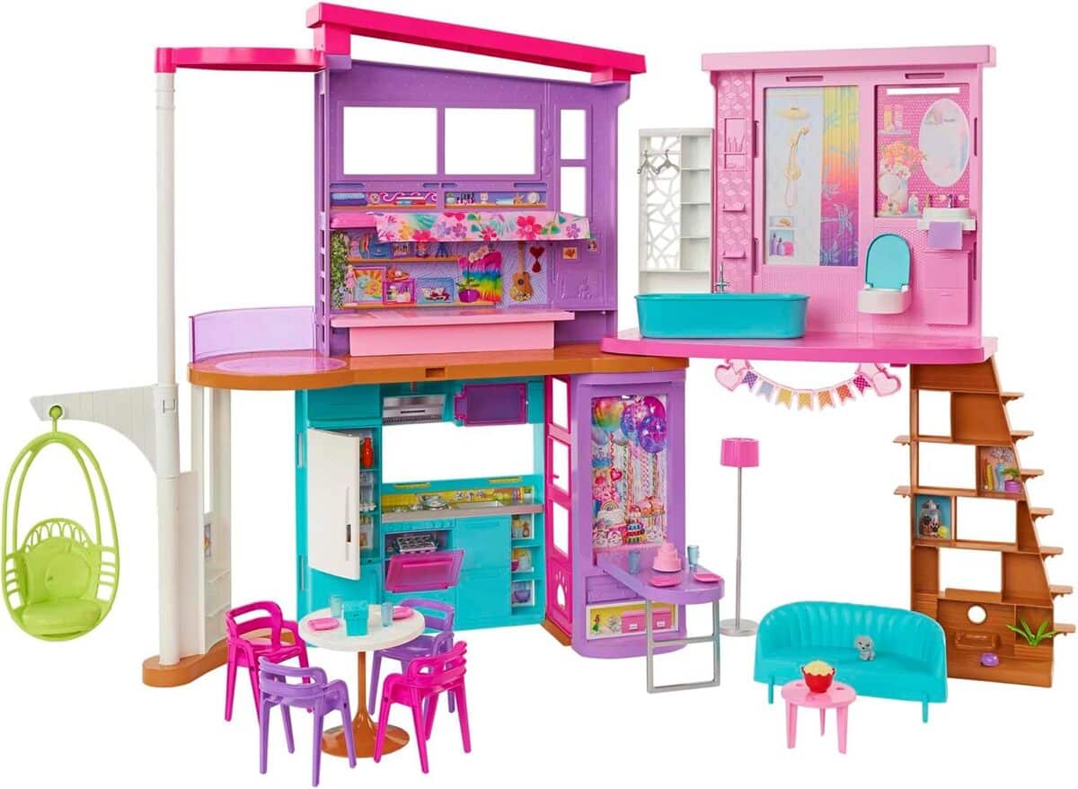 Test : maison de vacances Barbie HCD50, un monde à découvrir