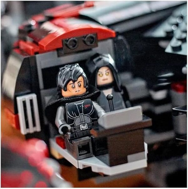 LEGO Star Wars 75389 Le Faucon Noir - Jeu de Construction & Décoration - Fusils à Ressort, Canons & 6 Minifigurines Dont C-3PO - Cadeau pour Garçon dès 10 Ans & Fans Adultes