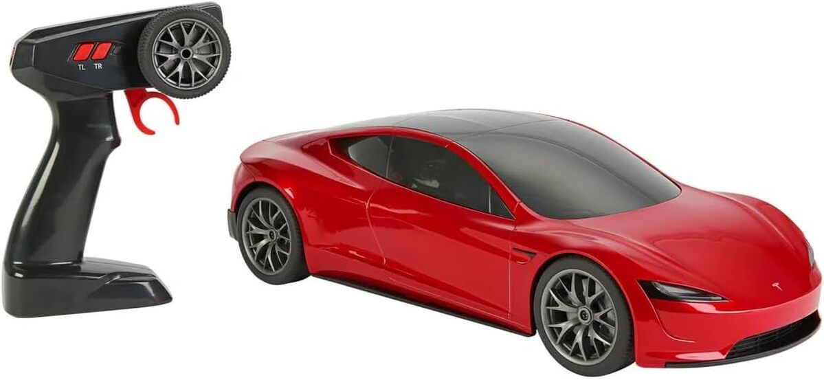Test Hot Wheels Red Tesla RC, voiture rapide en 2, 4 GHz